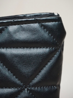 Pochette en Wax Tiny All Black Quilted