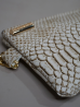 Pochette Miny White Croko and wax  – Élégance artisanale | The Mad Shop