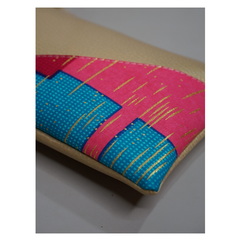 Pochette Miny Dorée et Corail wax  – Élégance artisanale | The Mad Shop
