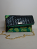 Pochette NoName green Africa – Design contrasté | The Mad Shop