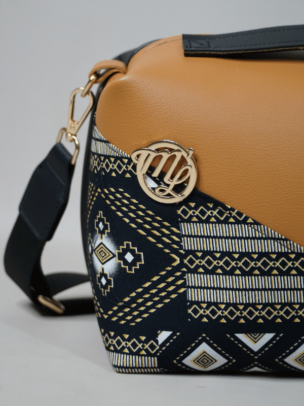 DEE biton Black & Camel