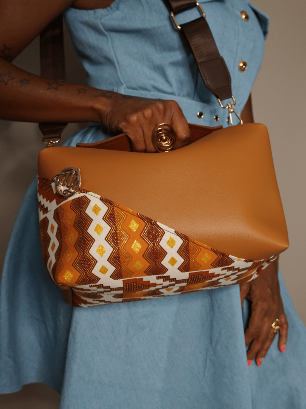 DEE biton Black & Camel