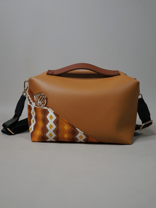 DEE biton Black & Camel
