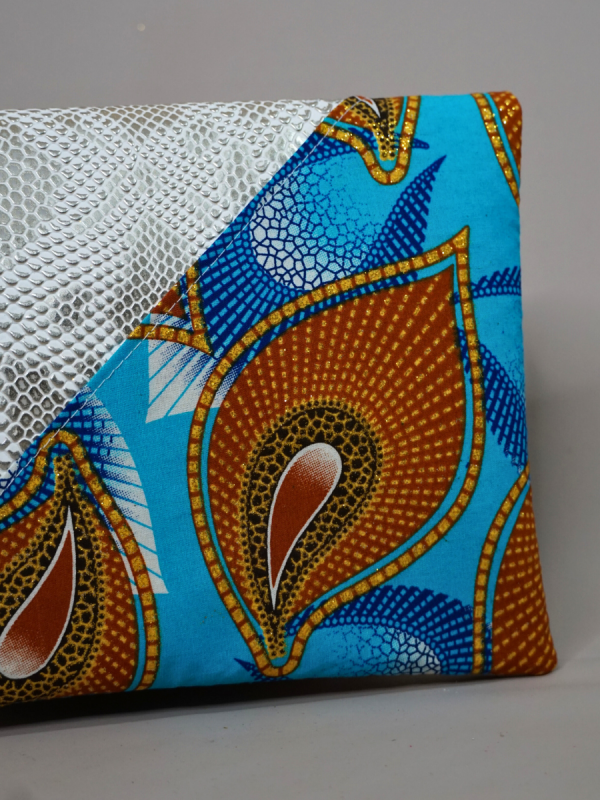 Noname Ontario| The Mad Shop